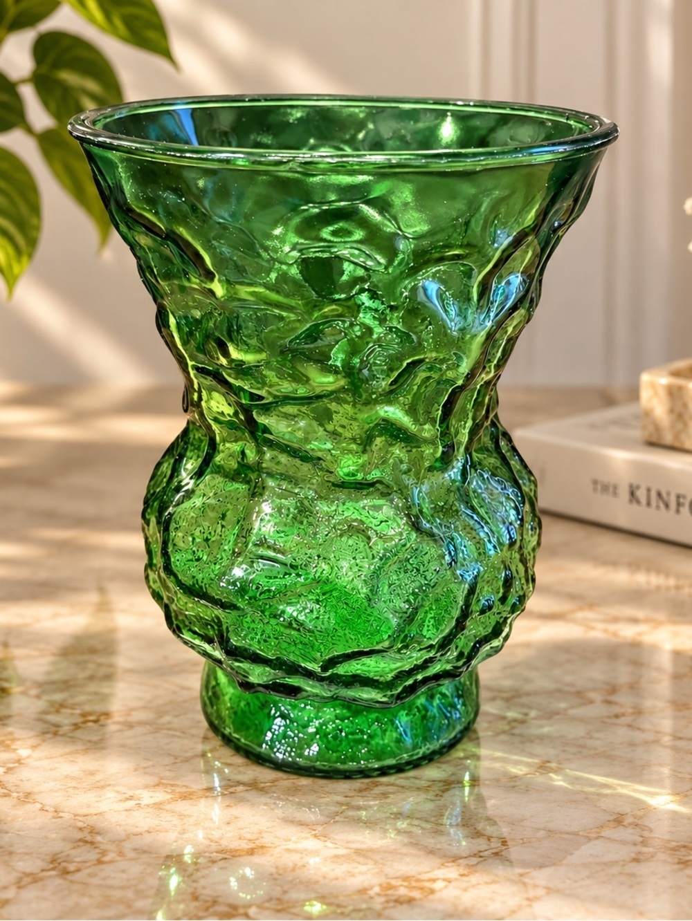 Vintage Green Textured Glass Vase – Mid-Century Style